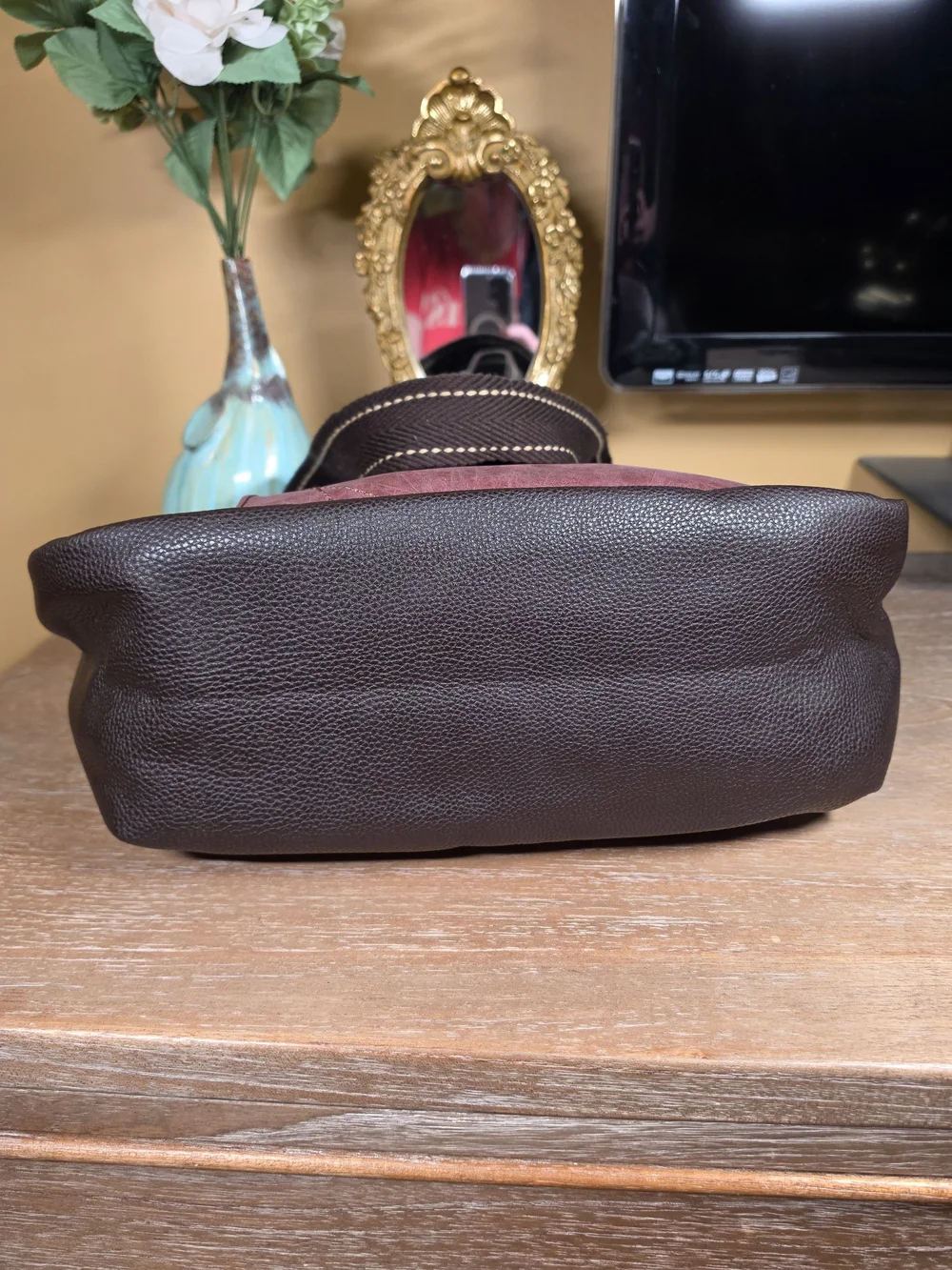CHALA Vegan Hedgehog Bowling Zip Tote NWT!